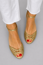 Jolina - Sandalias Doradas Tejidas