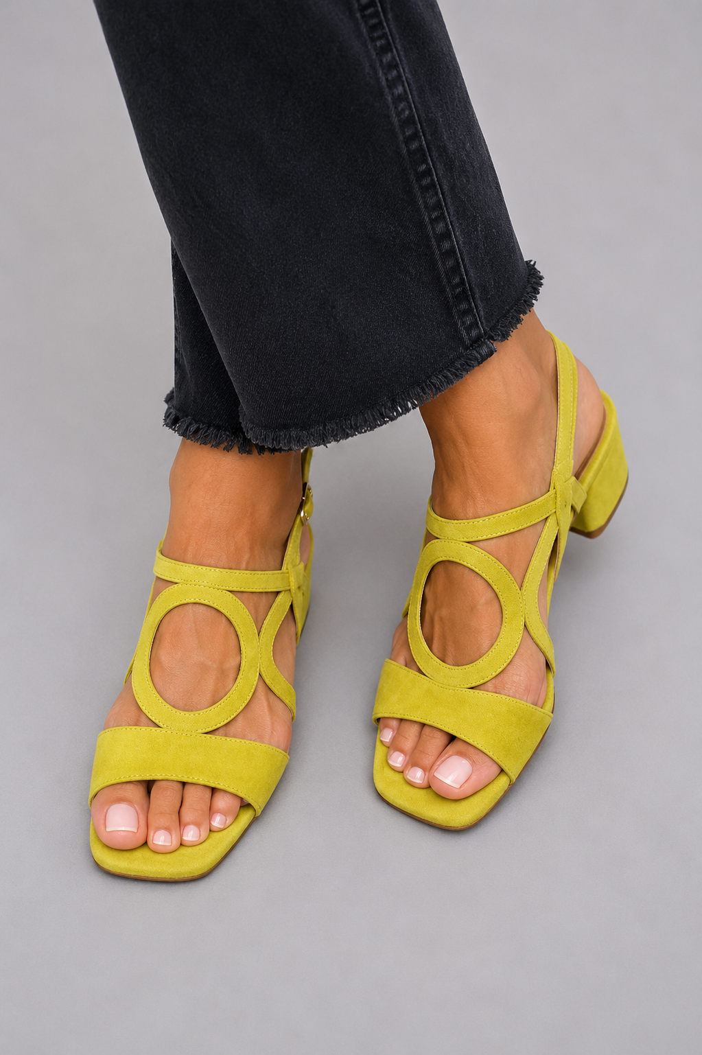 Lyka - Sandalias Vibrantes de Verano