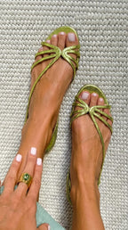 Sandra - Sandalias Doradas Elegancia de Verano