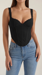 Lujoso Top Freya con Detalles de Encaje