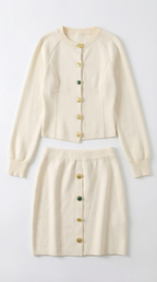 Conjunto de chaqueta de punto y falda con botones Carrie