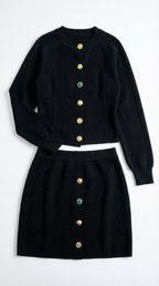 Conjunto de chaqueta de punto y falda con botones Carrie