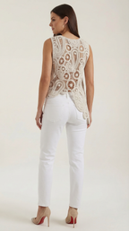 Blusa Asimétrica Delia con Detalles de Encaje