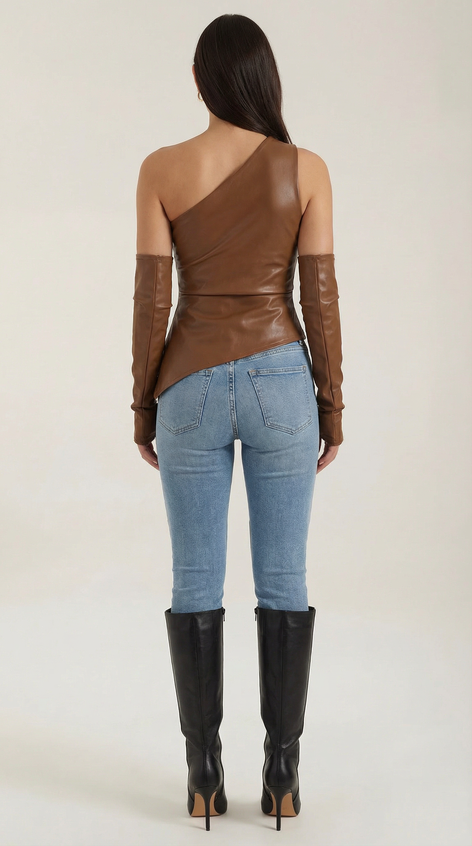 Top Ulyssa de Hombros Descubiertos