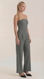 Mono Eliza Sin Tirantes con Pierna Amplia