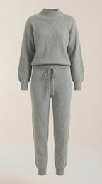 Conjunto Lounge Mavis Strick con Cuello Alto